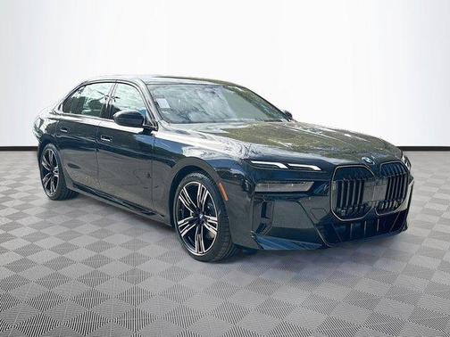 2026 BMW 740 740i