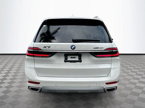 2026 BMW X7 xDrive40i