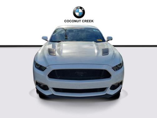 Oxford White 2017 Ford Mustang GT Premium