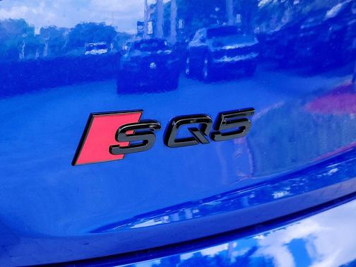 Ultra Blue Metallic 2023 Audi SQ5 3.0T Premium Plus