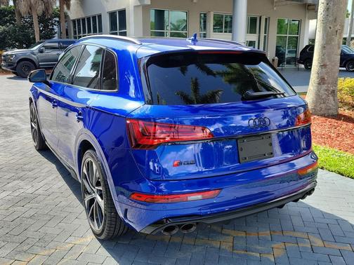 Ultra Blue Metallic 2023 Audi SQ5 3.0T Premium Plus