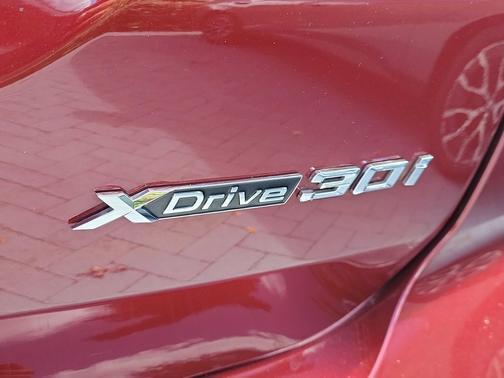 Aventurin Red Metallic 2023 BMW X3 xDrive30i