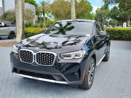 Jet Black 2024 BMW X4 xDrive30i