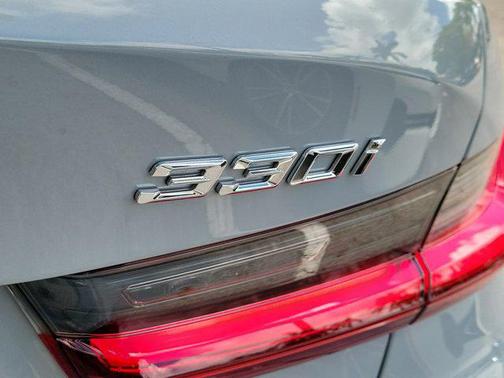 Brooklyn Grey Metallic 2023 BMW 330 330i