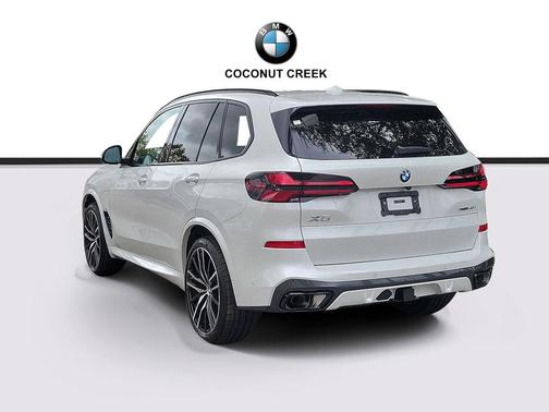 Mineral White Metallic 2026 BMW X5 sDrive40i