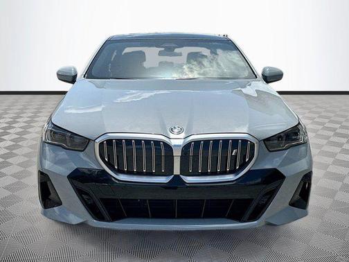 2025 BMW i5 eDrive40