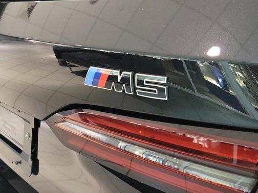 Black Sapphire Metallic 2026 BMW M5 Base