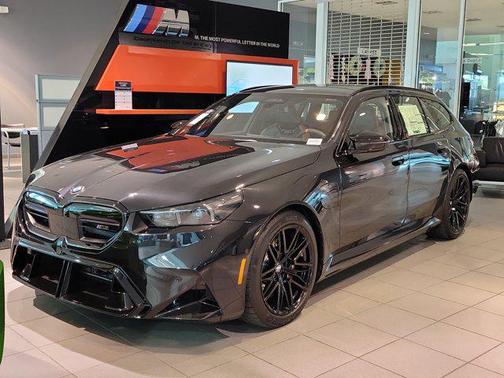 Black Sapphire Metallic 2026 BMW M5 Base
