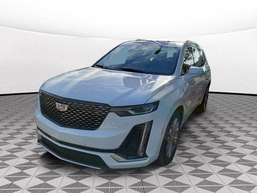 Crystal White Tricoat 2024 Cadillac XT6 Premium Luxury FWD
