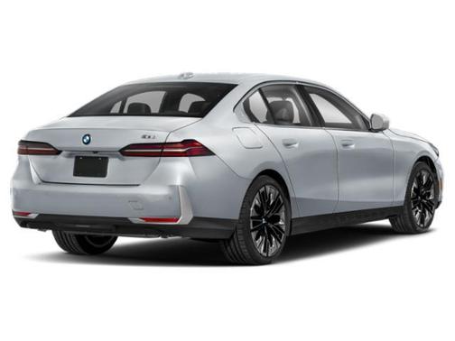 Brooklyn Grey Metallic 2027 BMW 530 i