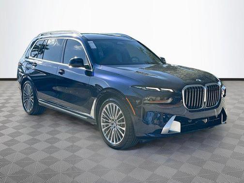 2025 BMW X7 xDrive40i