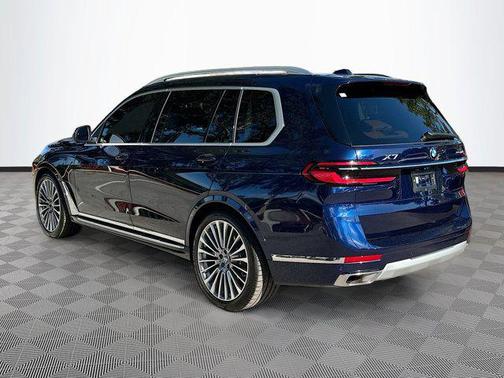 2025 BMW X7 xDrive40i