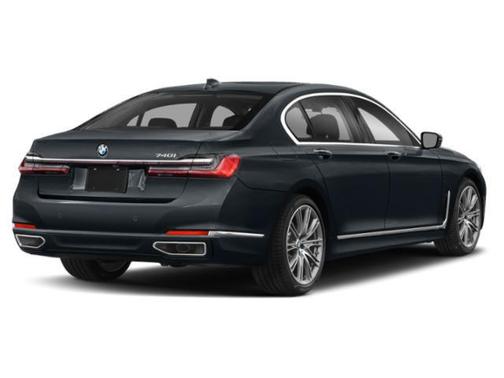 Carbon Black Metallic 2022 BMW 740 i