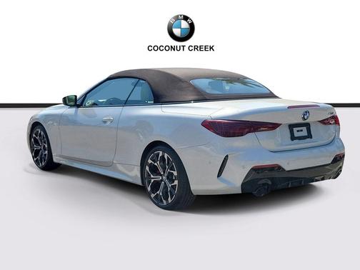 Mineral White Metallic 2026 BMW 430 i