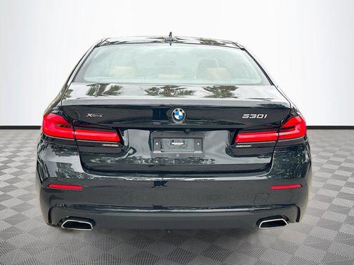 2023 BMW 530 i xDrive
