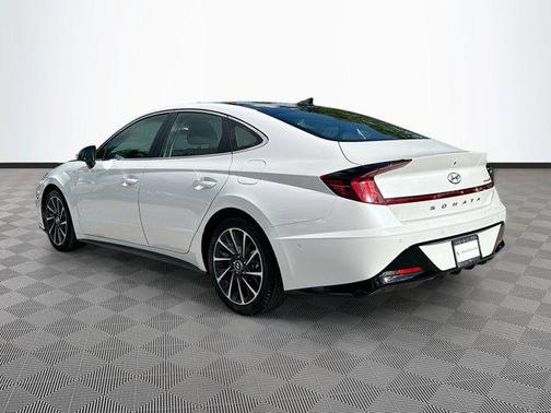 2022 Hyundai SONATA Limited