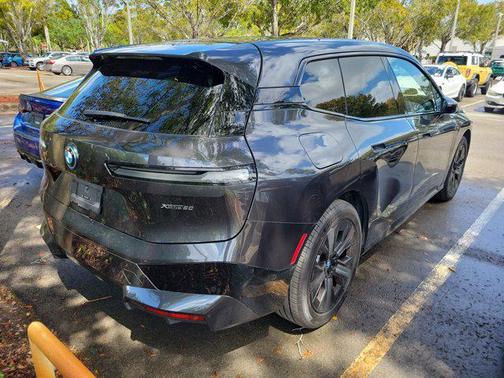 2024 BMW iX xDrive50