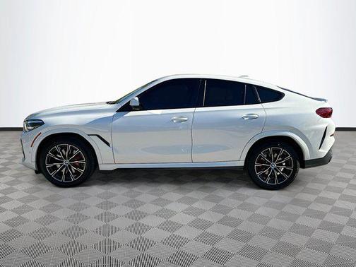 2022 BMW X6 xDrive40i