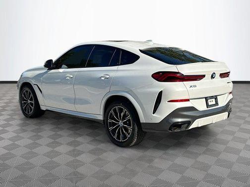 2022 BMW X6 xDrive40i