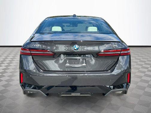 2026 BMW i5 eDrive40