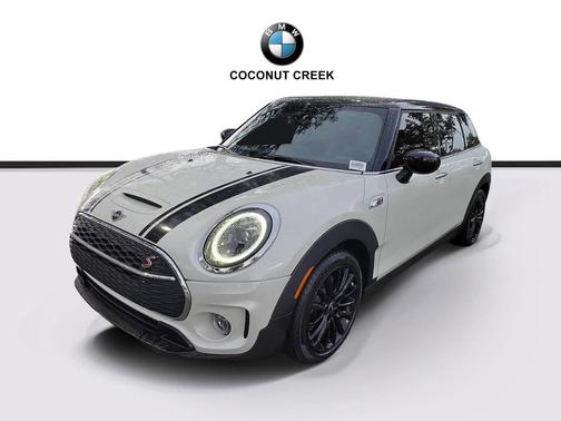 Pepper White 2023 MINI Clubman Cooper S