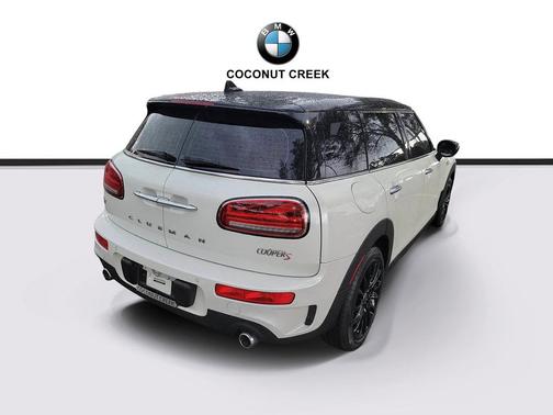 Pepper White 2023 MINI Clubman Cooper S