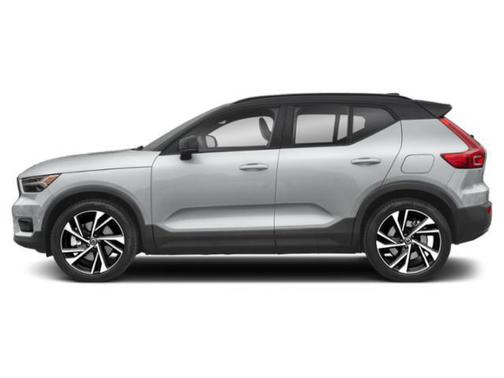 Fusion Red Metallic 2021 Volvo XC40 T4 R-Design
