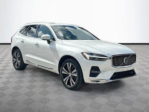 2022 Volvo XC60 B5 Inscription