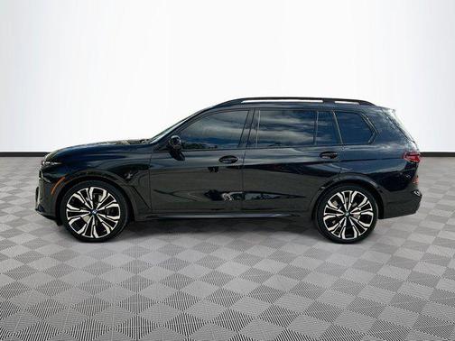 2024 BMW X7 M60i