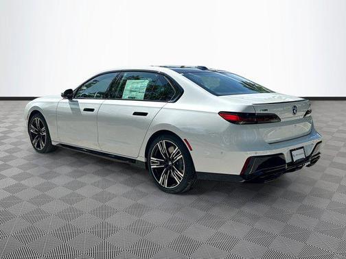 2025 BMW 760 i xDrive