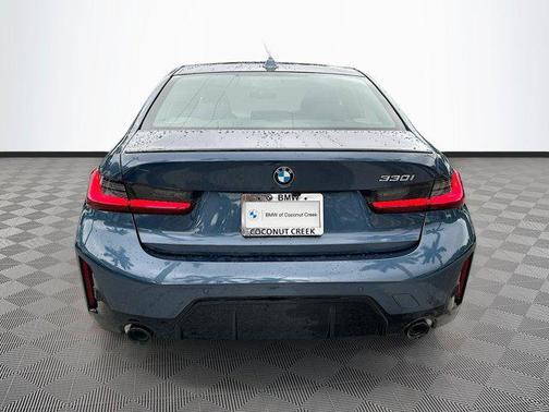 2026 BMW 330 i