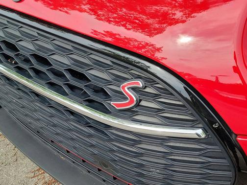Chili Red 2023 MINI Clubman Cooper S