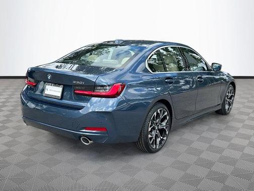 2026 BMW 330 330i