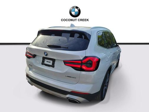 Mineral White Metallic 2023 BMW X3 sDrive30i