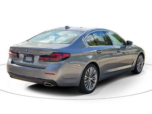 Skyscraper Gray Metallic 2023 BMW 530e Base