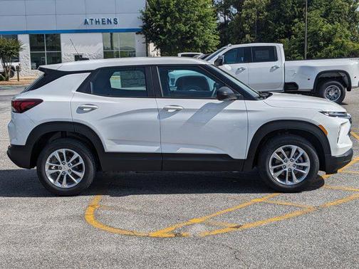 2025 Chevrolet Trailblazer LS