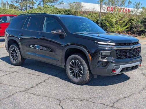 Mosaic Black Metallic 2026 Chevrolet Traverse AWD Z71