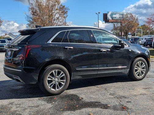 2022 Cadillac XT5 Premium Luxury