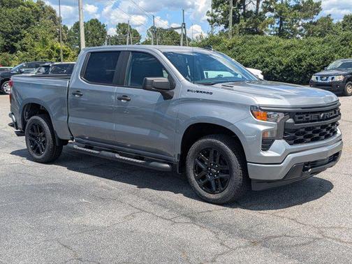 2025 Chevrolet Silverado 1500 Custom