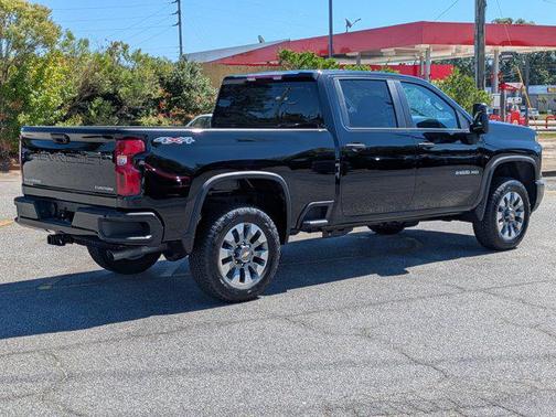 2026 Chevrolet Silverado 2500 Custom