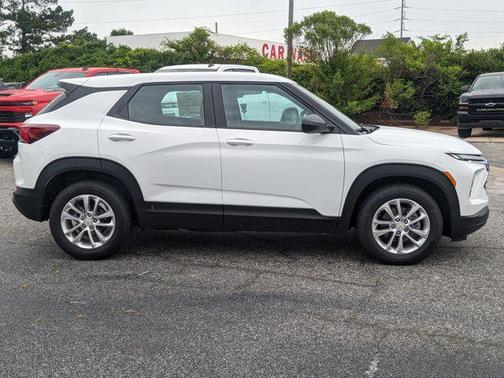 2025 Chevrolet Trailblazer LS