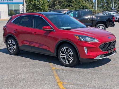 2020 Ford Escape SEL