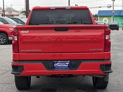 2022 Chevrolet Silverado 1500 Custom