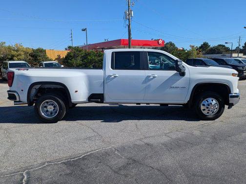 2026 Chevrolet Silverado 3500 LT