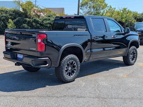 2025 Chevrolet Silverado 1500 ZR2