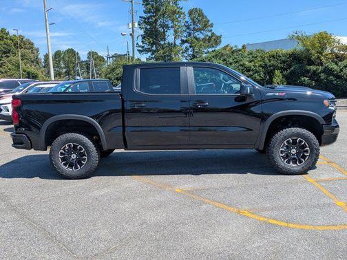 2025 Chevrolet Silverado 1500 ZR2