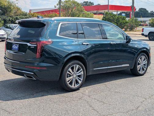 2025 Cadillac XT6 Premium Luxury AWD