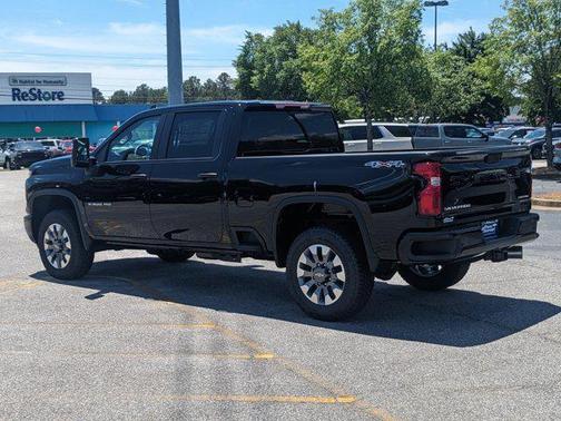 2025 Chevrolet Silverado 2500 Custom