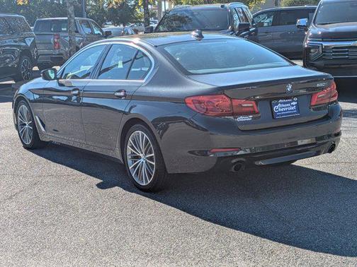 2018 BMW 530 530i