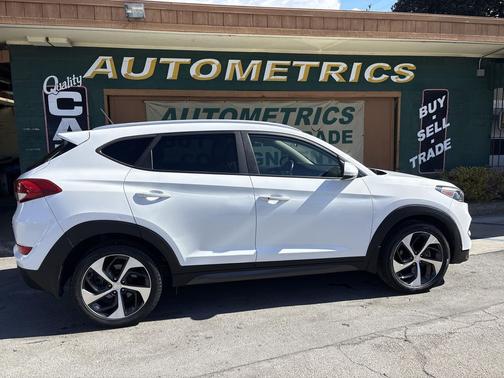 2016 Hyundai TUCSON Sport